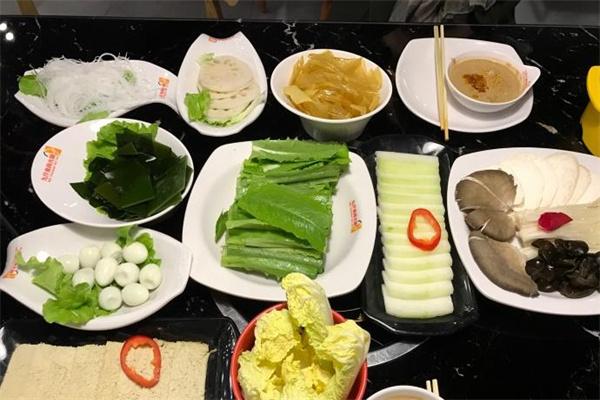 九仟撈螺螄粉火鍋