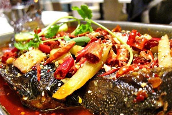 潞久特色烤魚加盟
