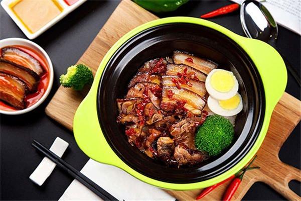 曉食煲仔飯加盟