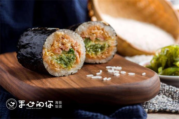 握在手心海苔飯團