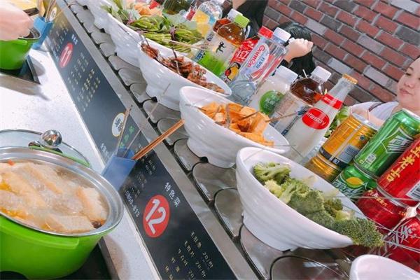 嘴哥時(shí)尚涮吧