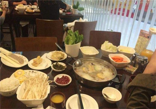 一席地餐飲