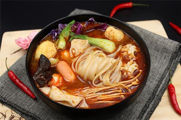 串串很忙麻辣燙加盟