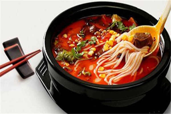 烹狀元過(guò)橋米線加盟