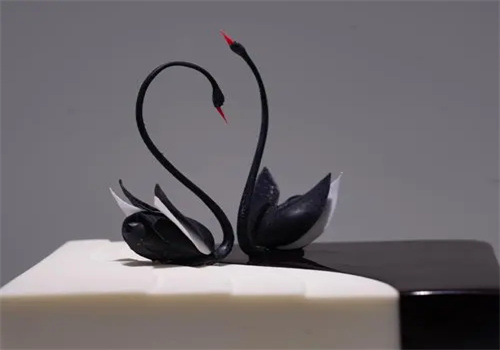 好利來(lái)黑天鵝蛋糕