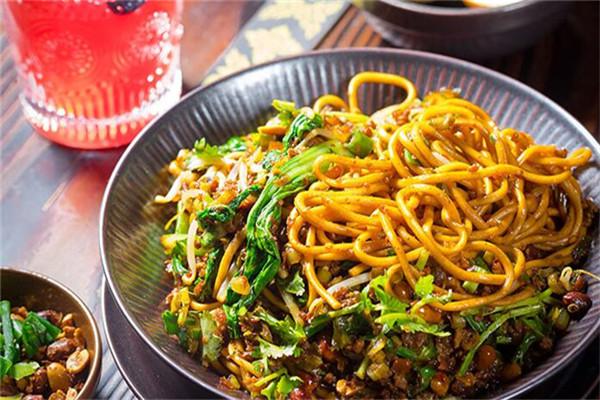 何廚道味炸醬面