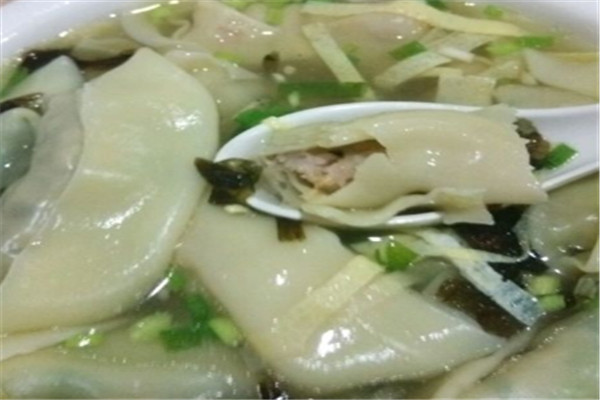 曹張手推餛飩