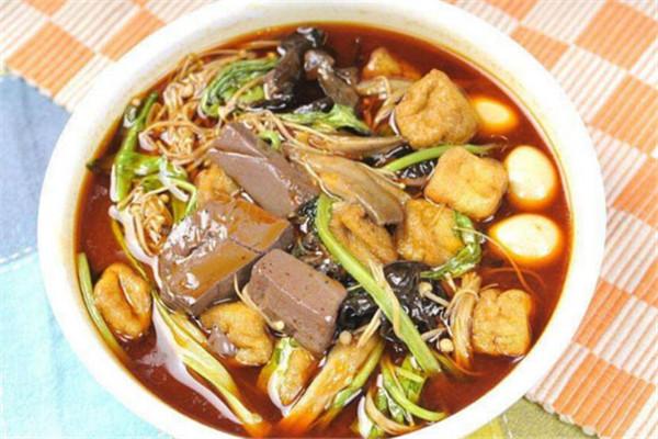 大白麻辣燙加盟