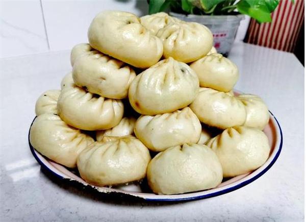 糧蒸棒包子
