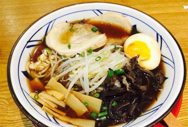 食屋三士日式拉面生意好嗎？特色美味讓經(jīng)營無憂！