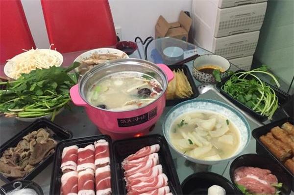 桃小妹下飯小火鍋怎么樣?