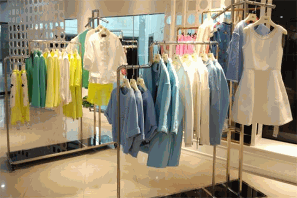 名品惠服裝加盟