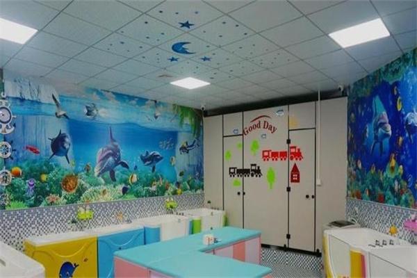 迷你海洋嬰幼兒游泳館