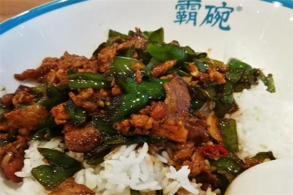 御來(lái)順蓋碼飯費(fèi)多少錢(qián)？
