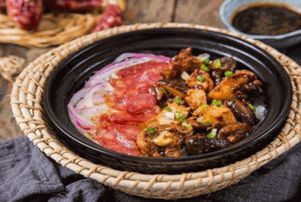 楊阿明煲仔飯官網(wǎng)條件和費(fèi)用?