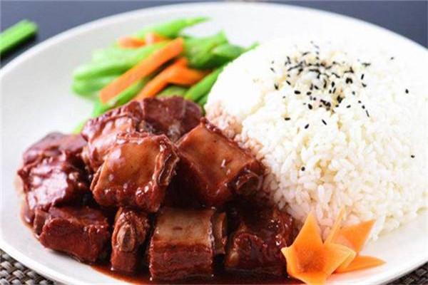 周記排骨飯