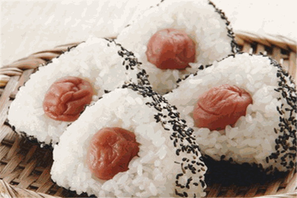 張東家飯團(tuán)加盟