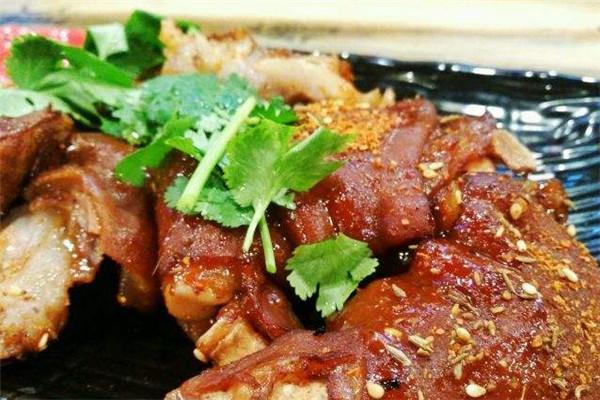 關(guān)羽碳烤豬蹄加盟