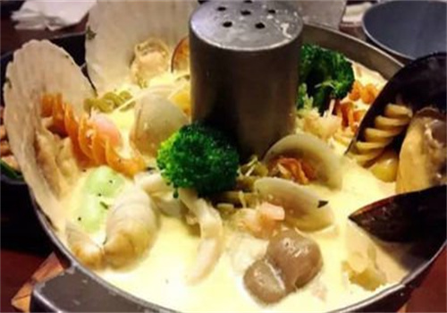 倍樂創(chuàng)意料理加盟