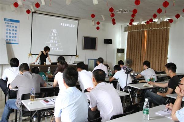 金華達(dá)照明