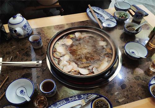 強(qiáng)記菌湯刀叉牛肉加盟