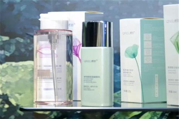 輕素護(hù)膚品