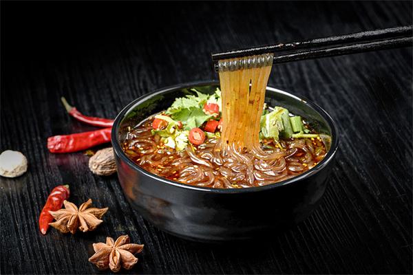 搜夢酸辣粉加盟
