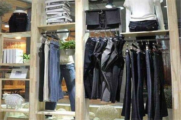 女褲專賣店
