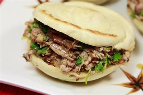 老哎呦味肉夾饃