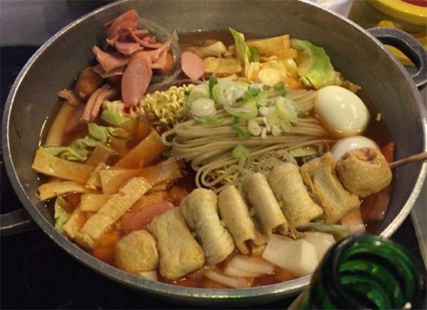 火爐火年糕火鍋