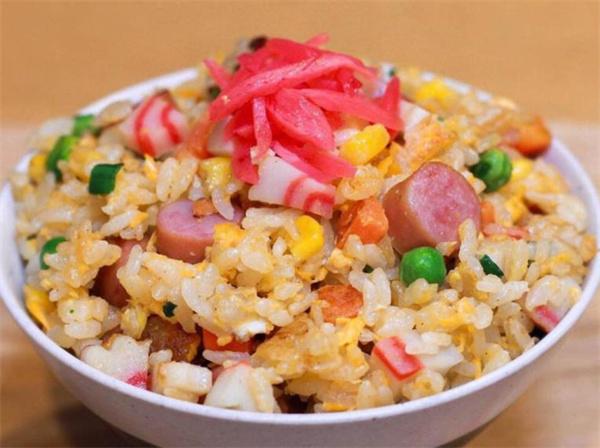 一碗炒飯