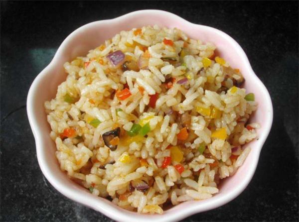 一碗炒飯