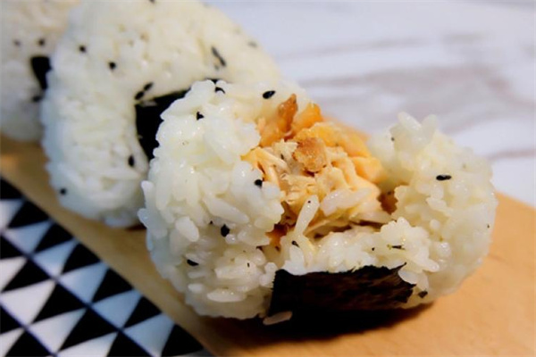 一禾飯團(tuán)