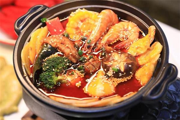時光淺夏麻辣燙加盟