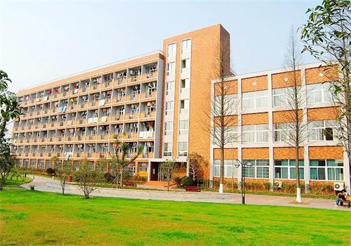 云麥學(xué)院加盟