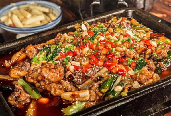 特色牛蛙都有什么店？