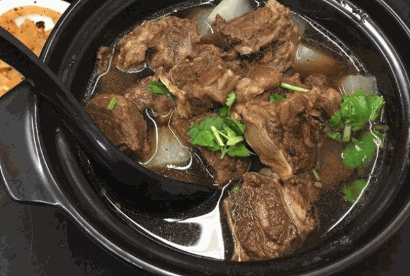 獨(dú)家鮮言牛腩飯