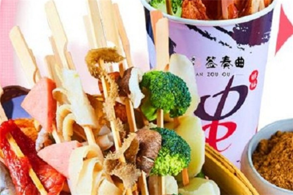 樂(lè)師傅串串杯加盟