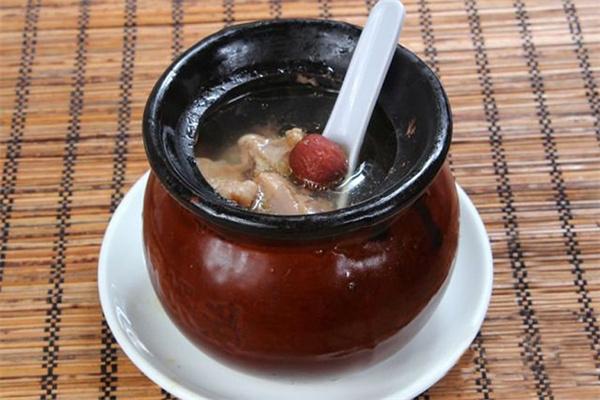 一絕養(yǎng)身煨湯