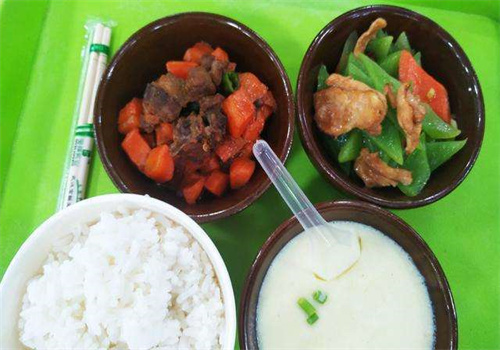 牛掌柜中式快餐加盟