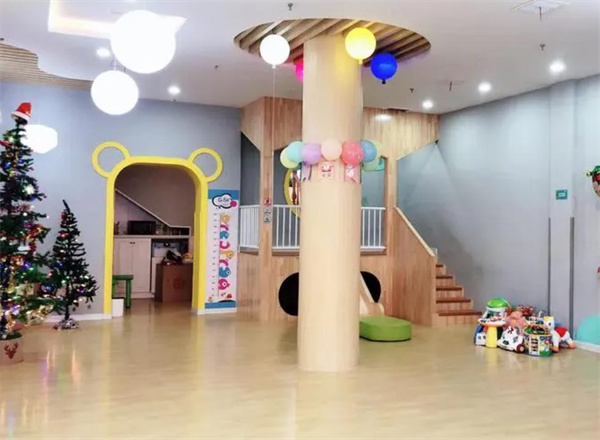 七彩點(diǎn)點(diǎn)早教托育需要多少的資金?