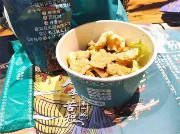 1人螺螄粉店掙錢嗎？