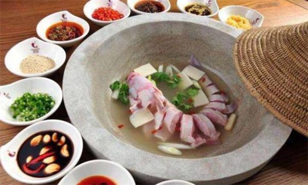 云南石鍋魚(yú)