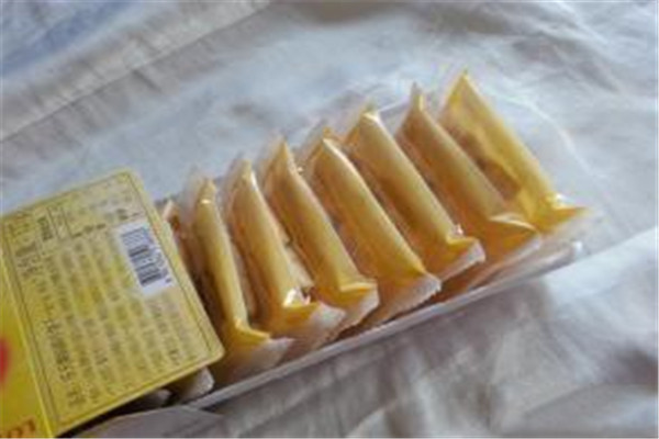 愛上小時候零食店加盟