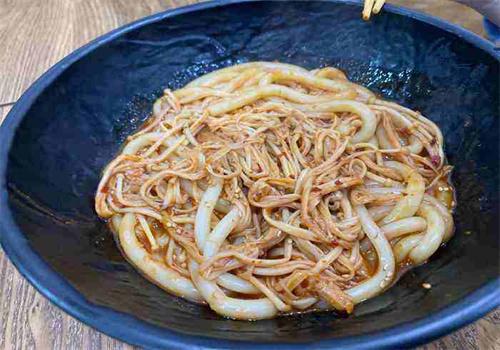 疆小樂炒粉加盟