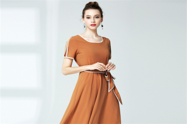 任然心動衣服