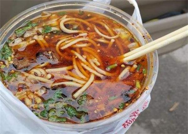 王記牛肉粉多少錢？