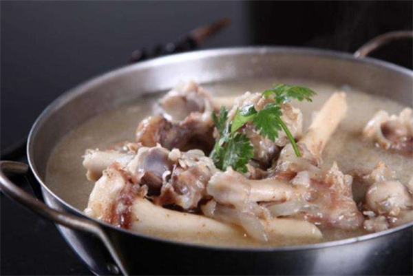 鄉(xiāng)村骨頭煲費(fèi)多少？