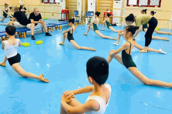 深圳舞蹈培訓(xùn)基地