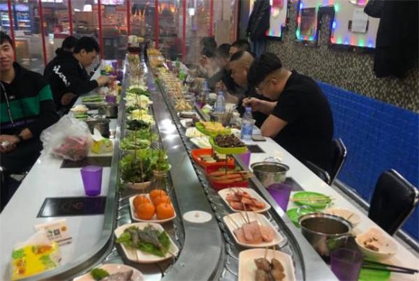 旋轉(zhuǎn)小火鍋要多少錢？